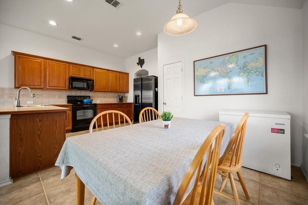 504 Mystic River Trail