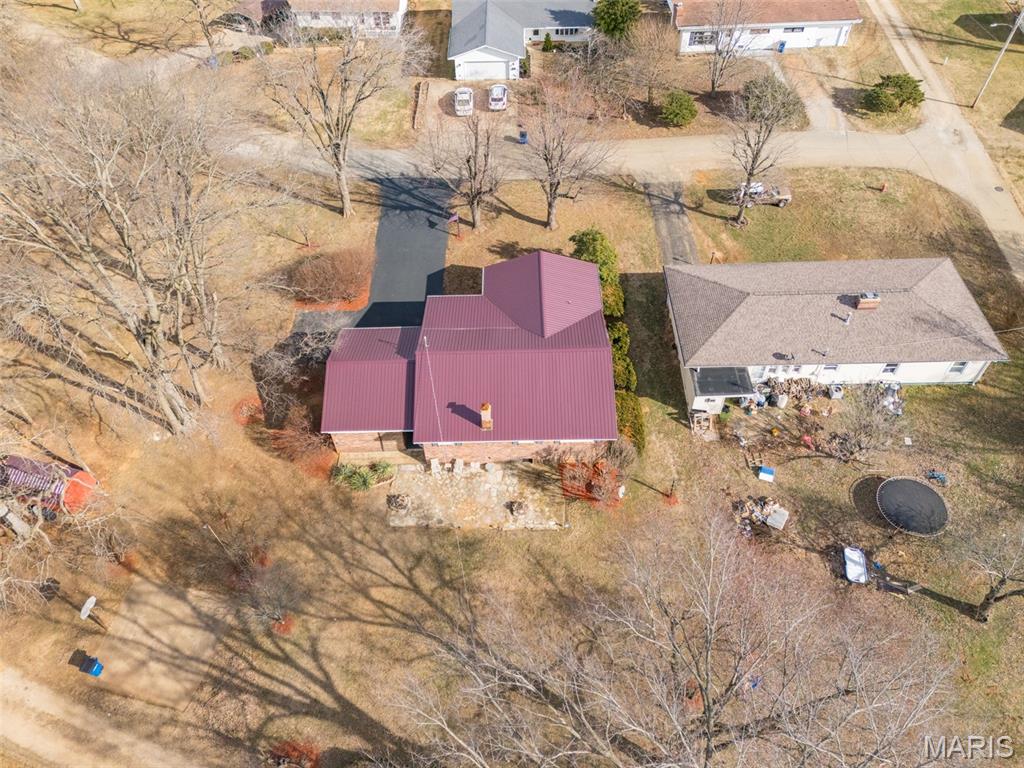 303 N Carter Street
