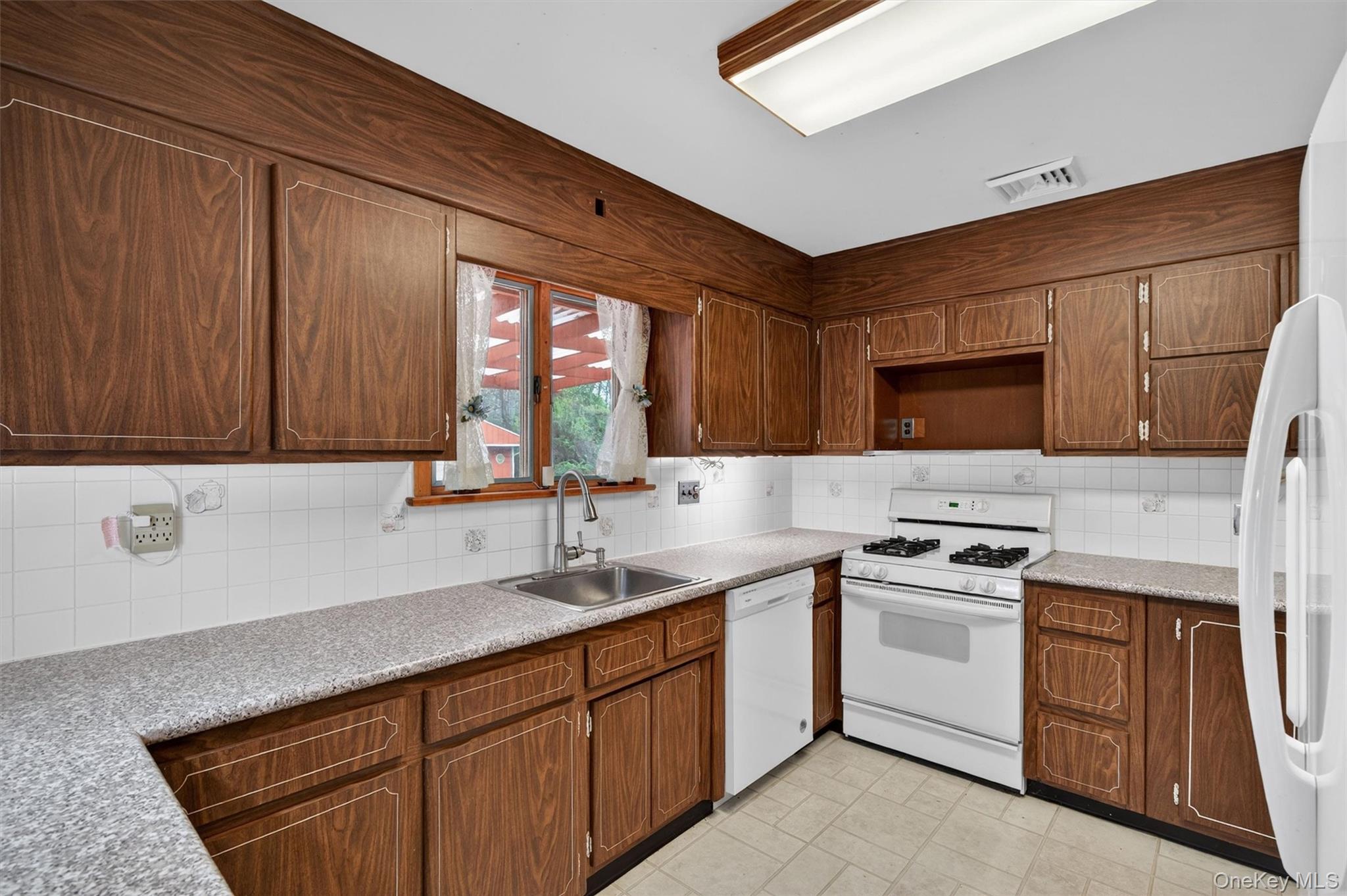 133 Blumel Road
