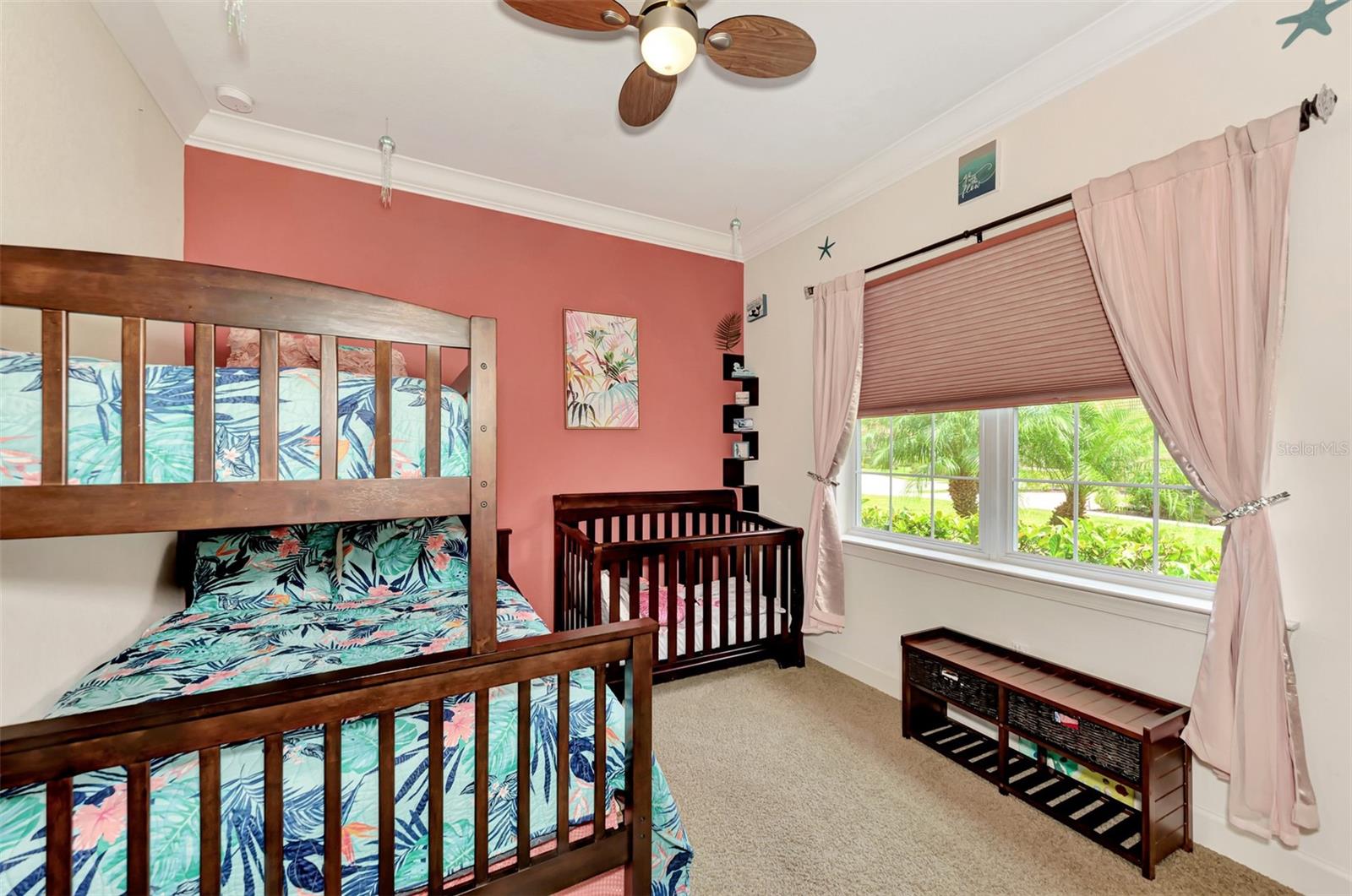 13104 Creekside Lane