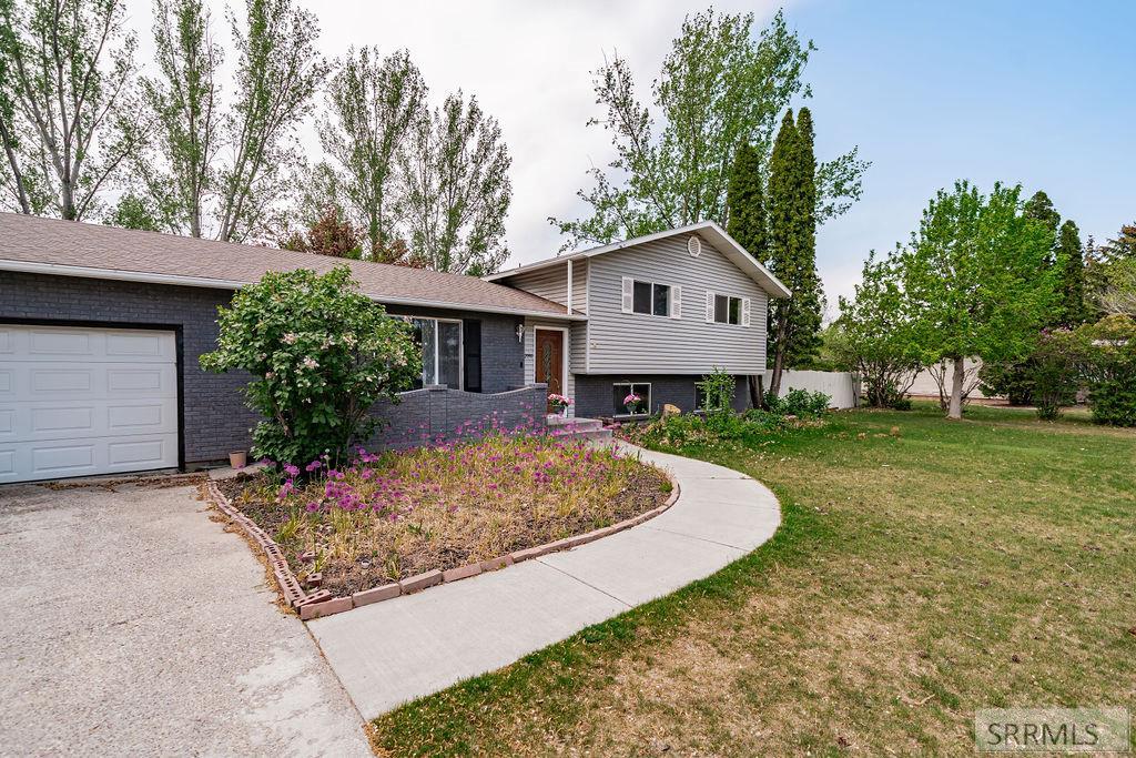 2090 S Heather Lane