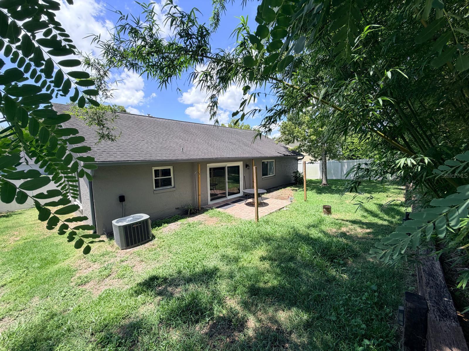 1083 Beckstrom Dr