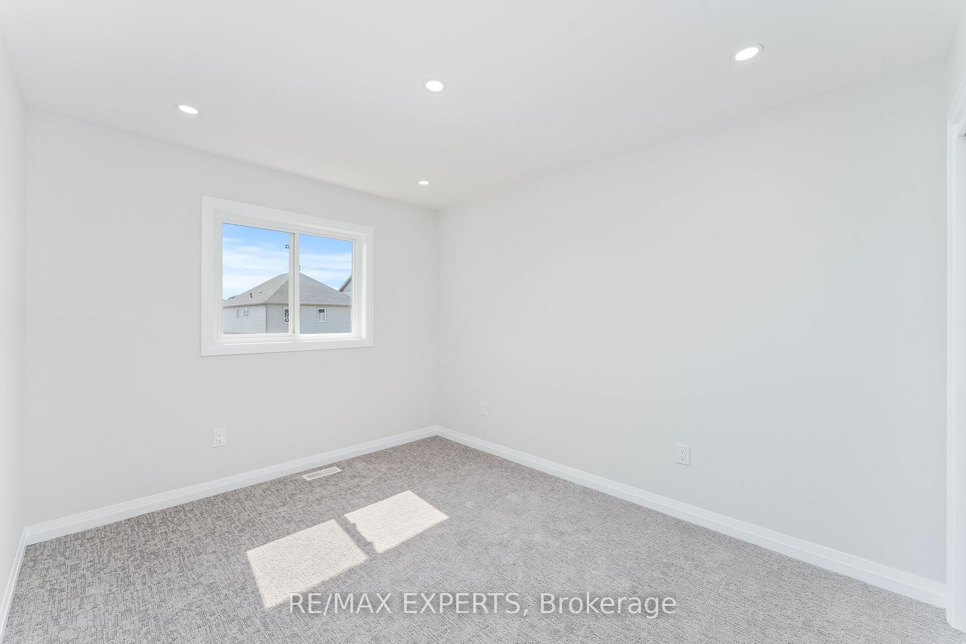 116 Alicia Cres