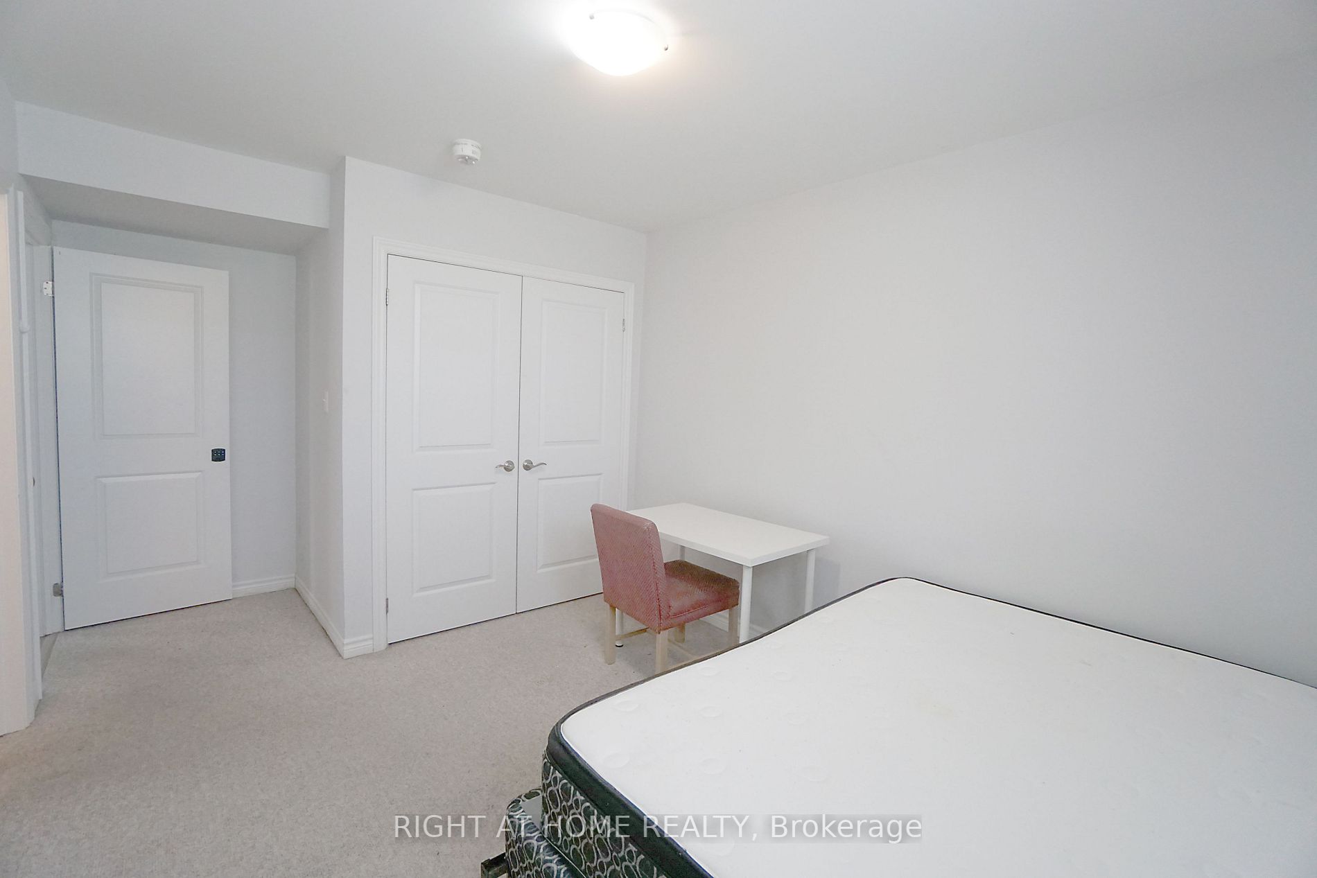 246 Penetanguishene Rd 8