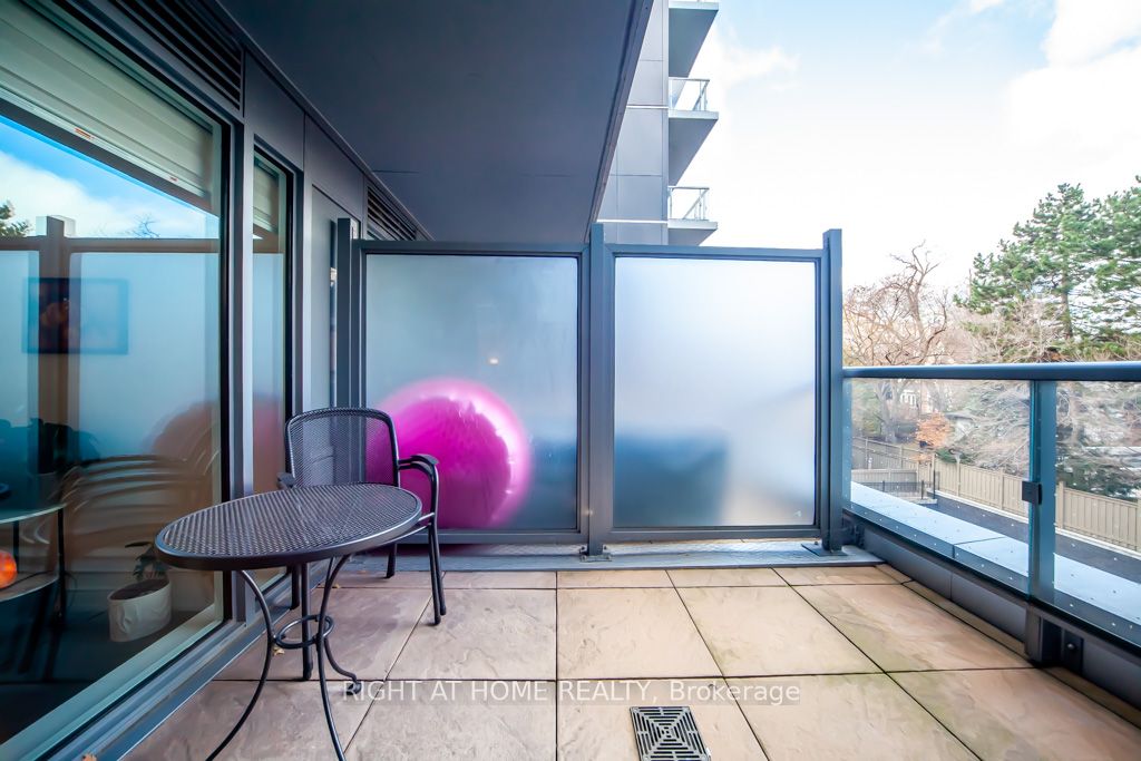 6 Parkwood Ave 317