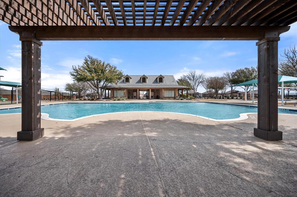 504 Mystic River Trail