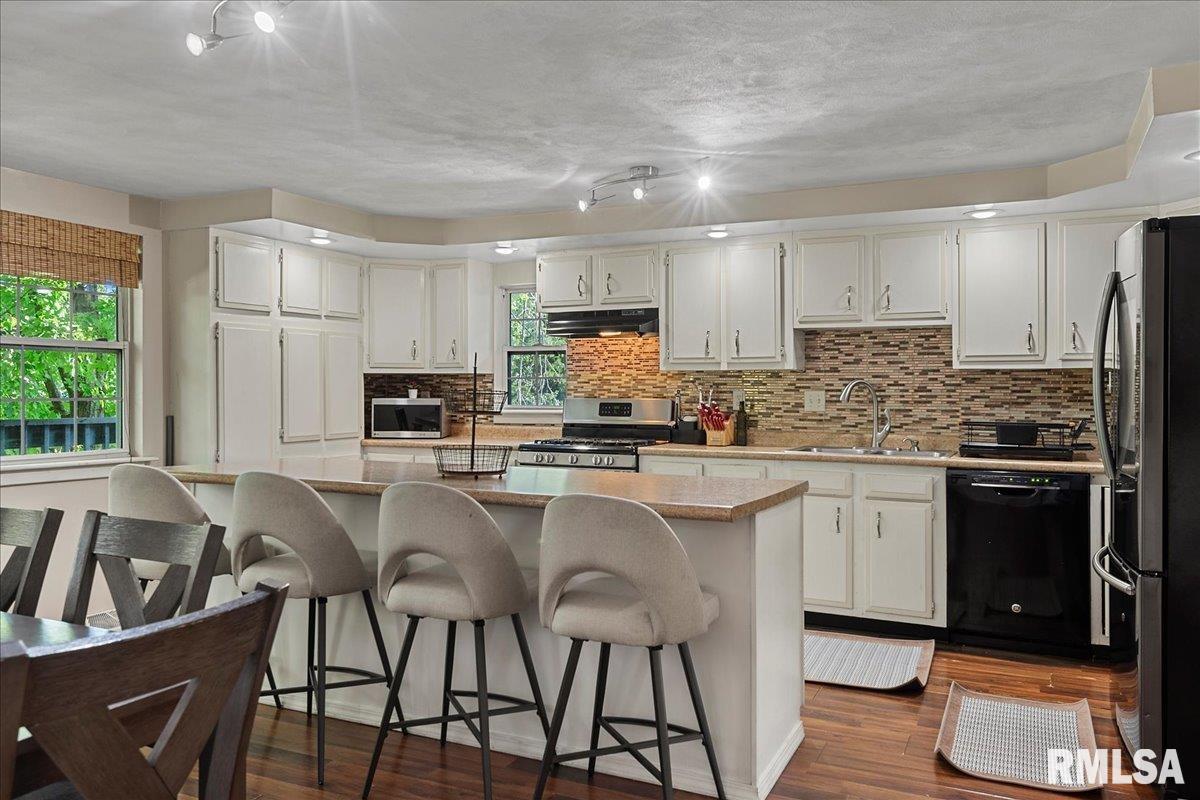 2 Groton Drive