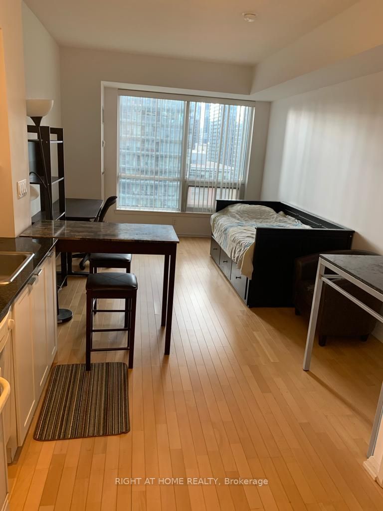 35 Hayden St 1203