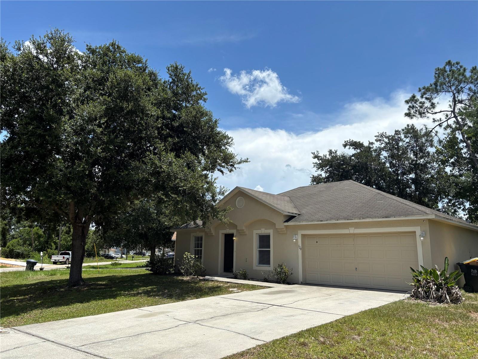 120 Spoonbill Court