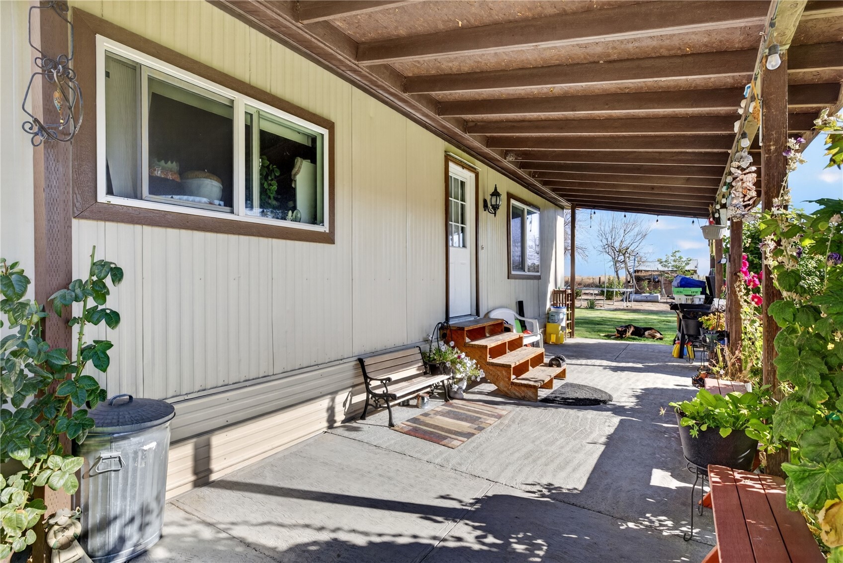 10748 Hwy 28 W