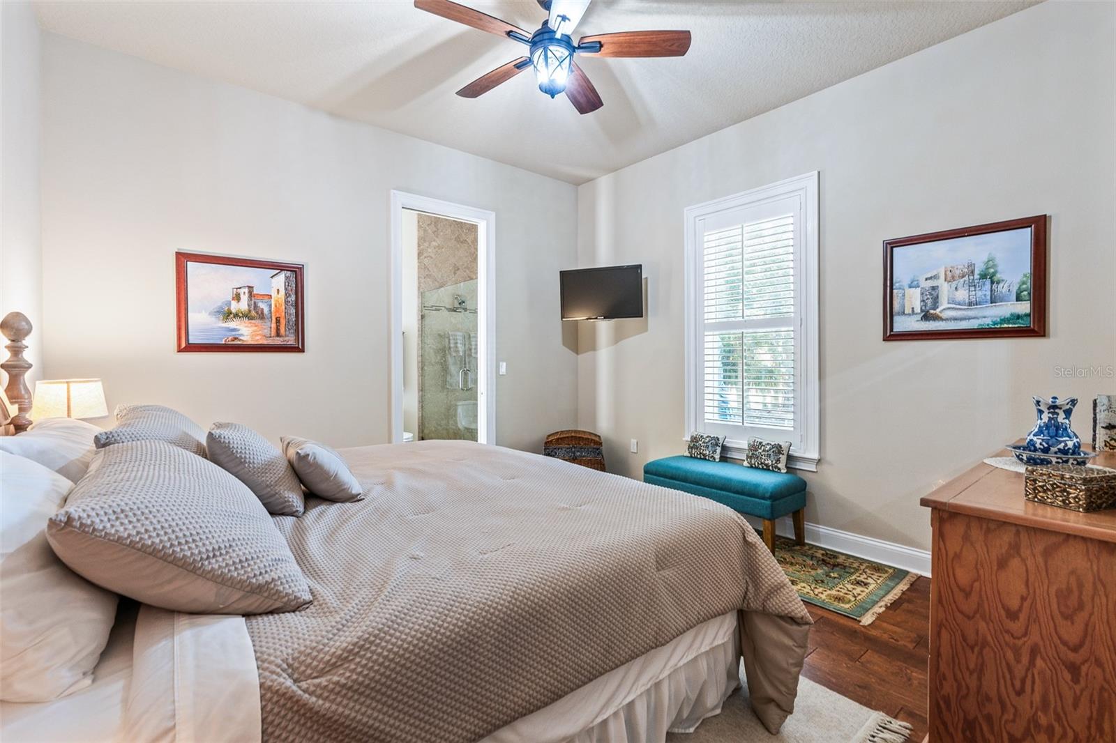 2 Humming Bird Circle