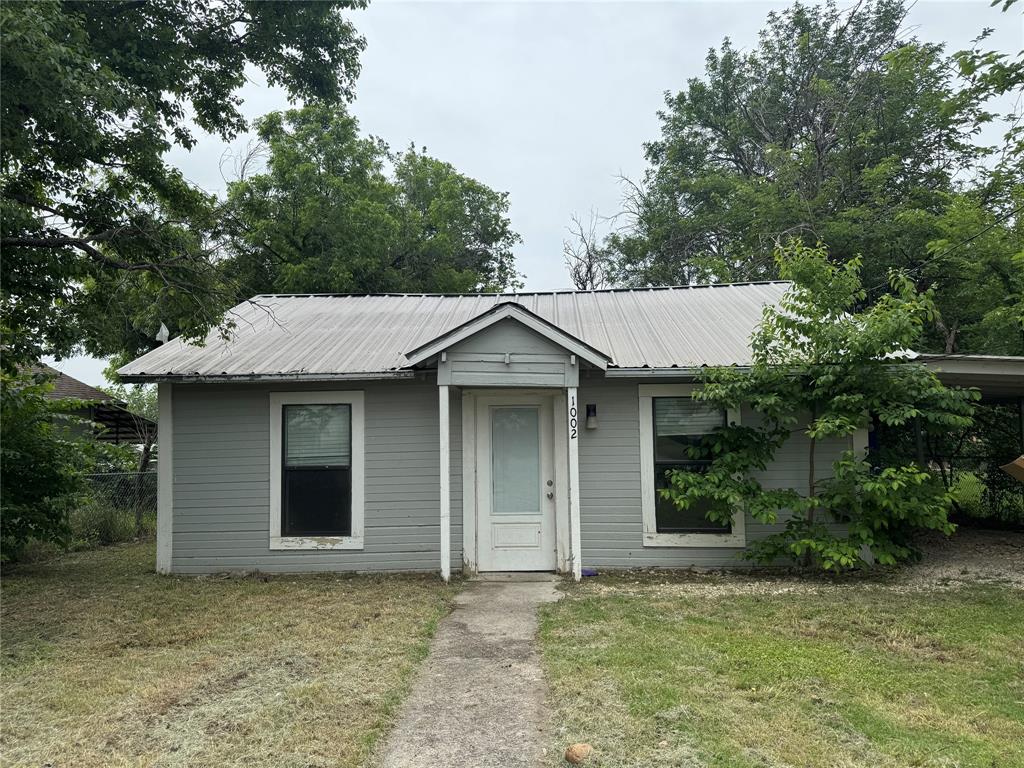 This charming old neighborhood is undergoing a revitalization, with updates and renovations enhancing its appeal. Two bedroom one bathroom is just off the beaten path and minutes from Tarleton. Property being sold as-is.