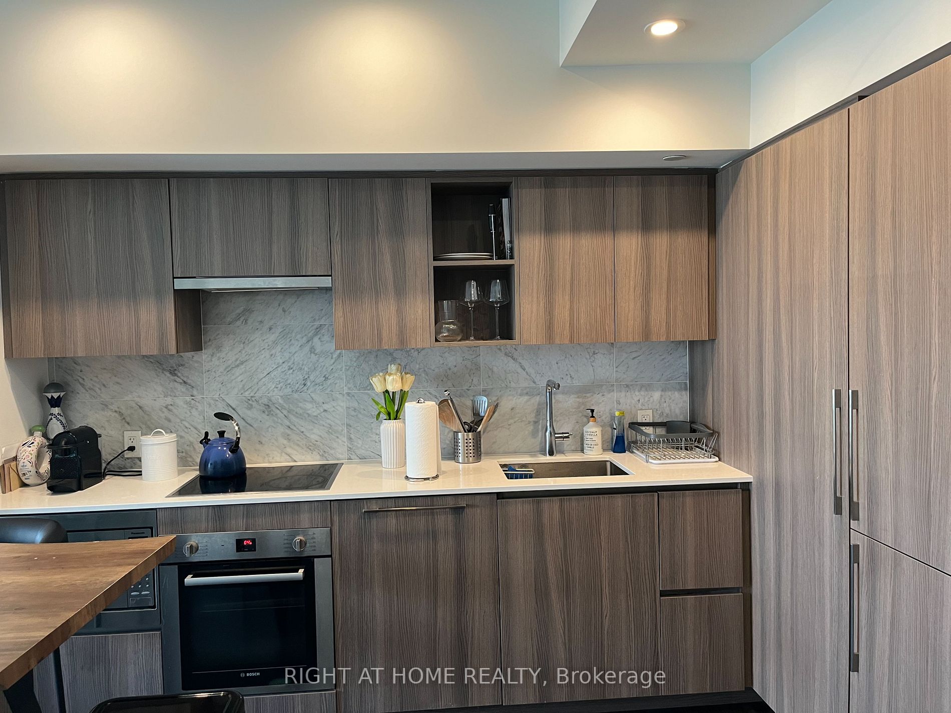 17 Bathurst St 4508