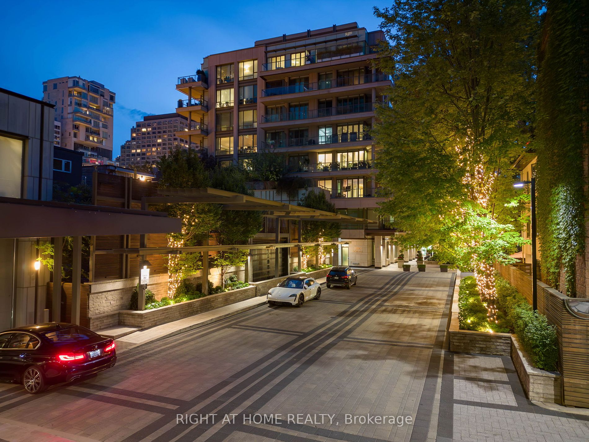 100 Yorkville Ave 301