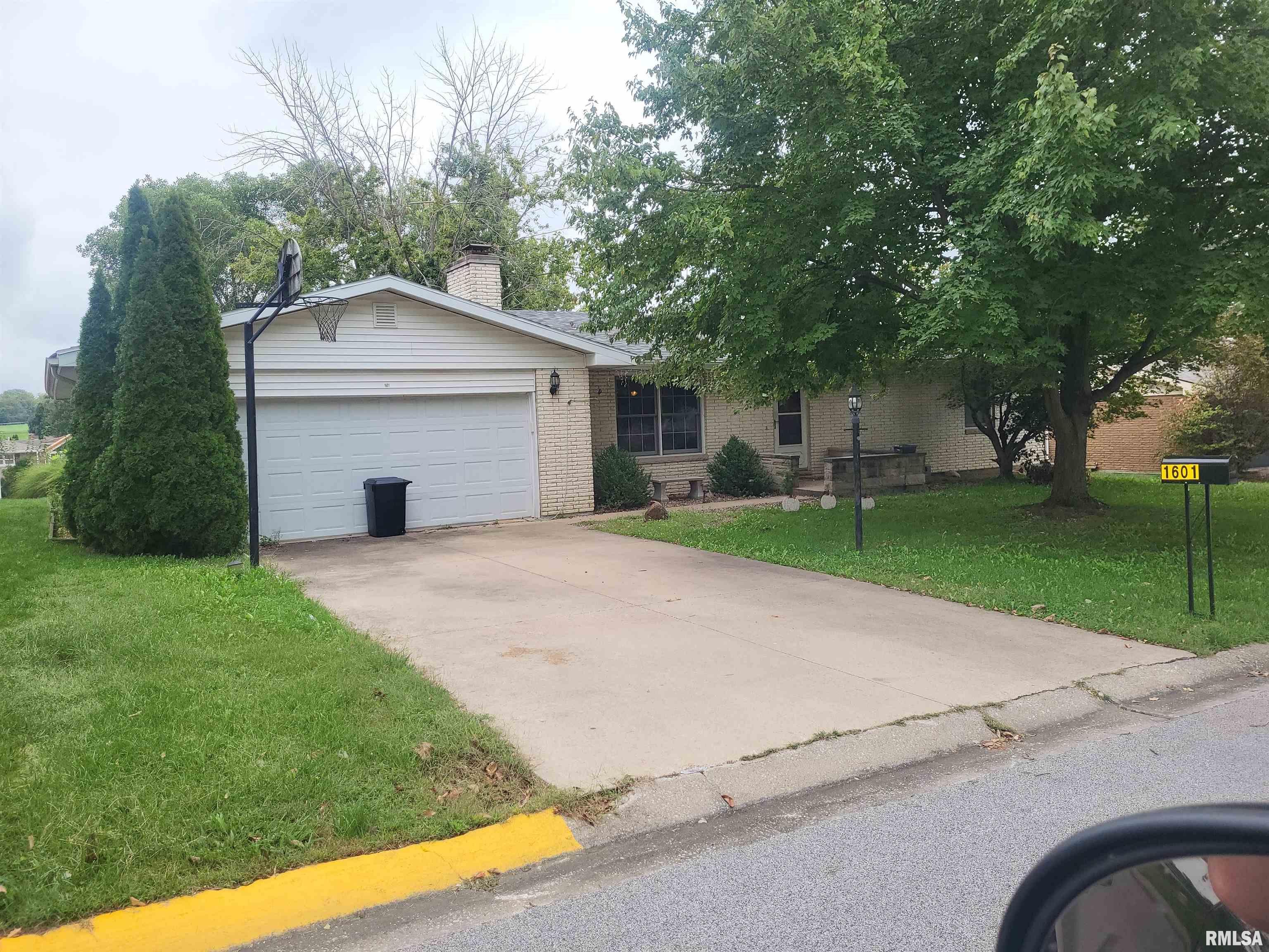 2 Bedroom 2.5 Bath Ranch Located in Quincy's South Side. Full finished basement including 2 finished bonus rooms that have previously been used as bedrooms. Half bath in the basement. Stove Refrigerator Microwave Dishwasher Washer Dryer to convey. Showings to start Monday September 28th. More Pics coming soon.