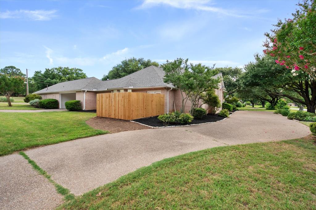 2800 Broadacres Lane