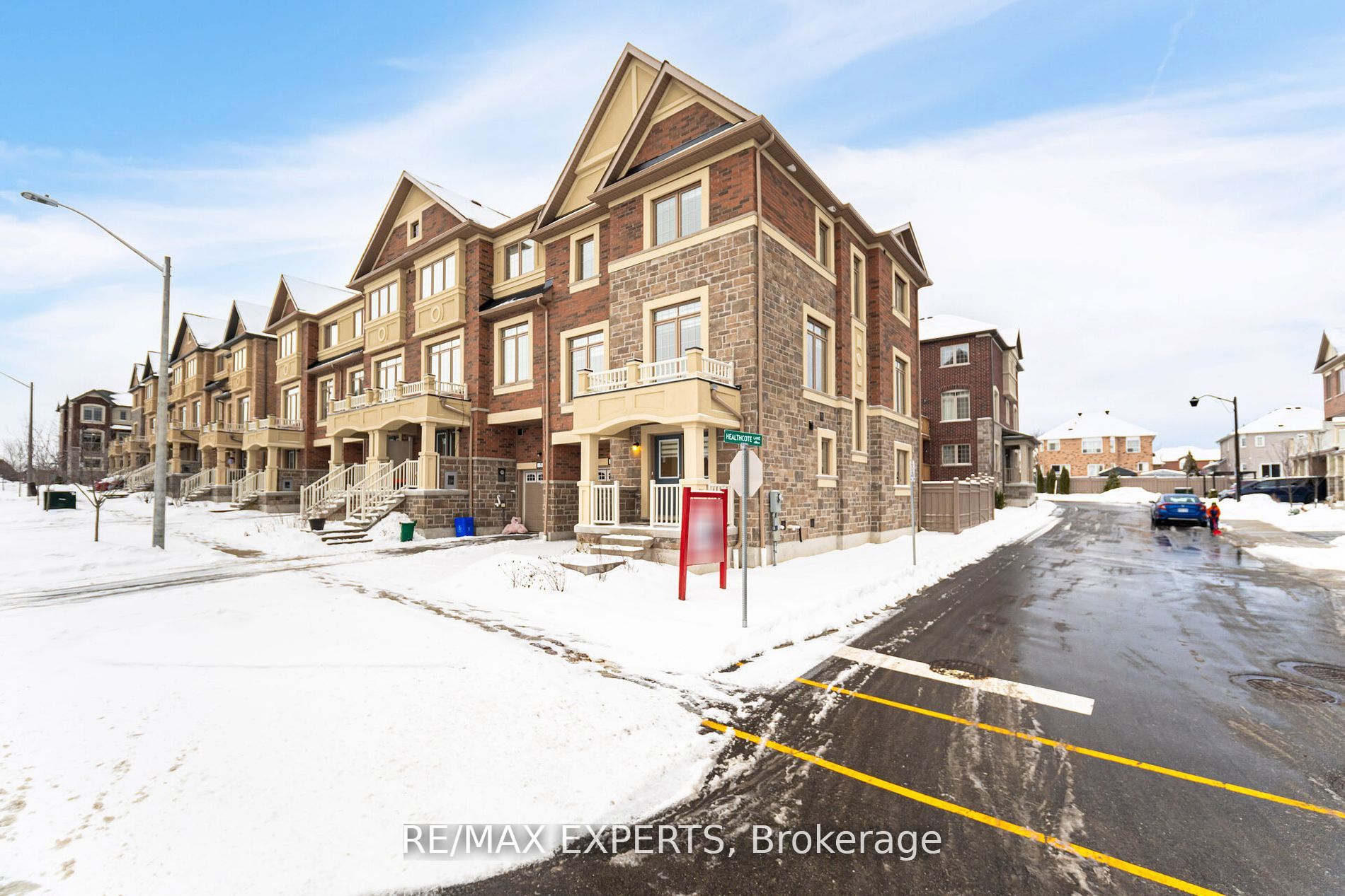 3 Grayson Rd