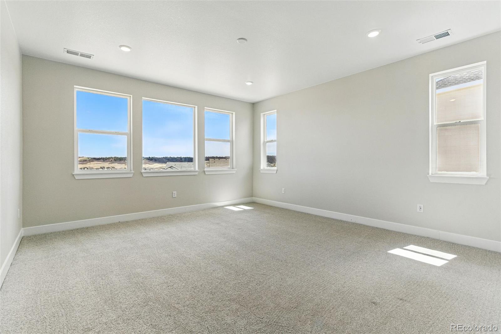 5698 Farrier Point