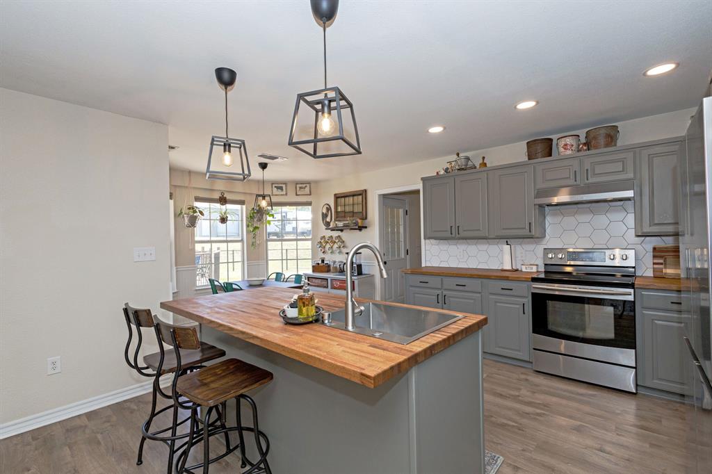 13508 Deussen Road
