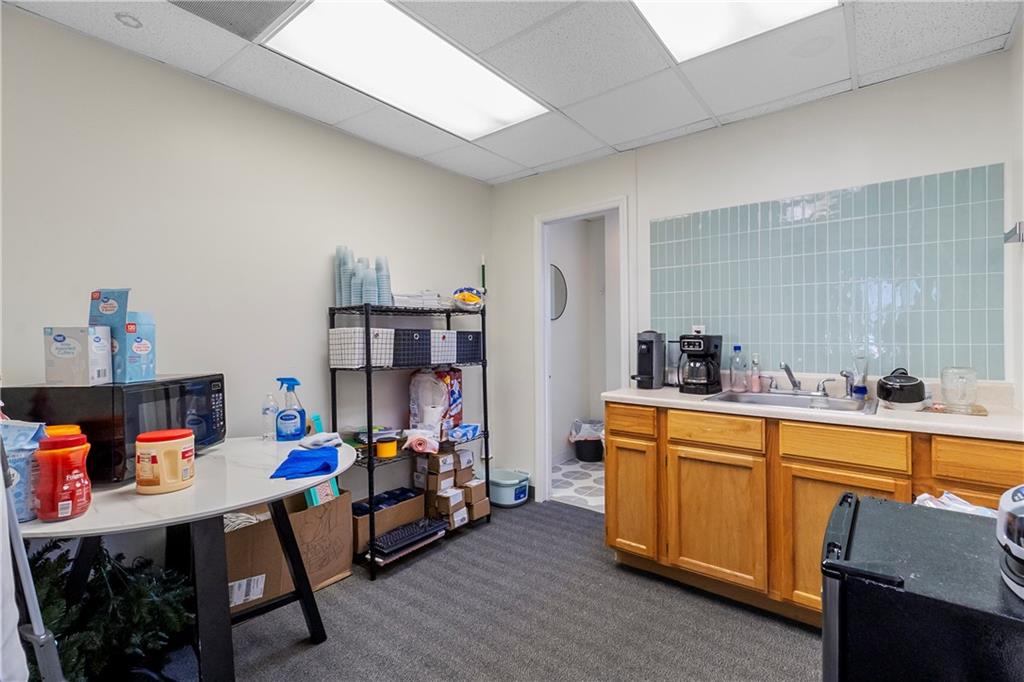 1119-1125 Merriam Lane