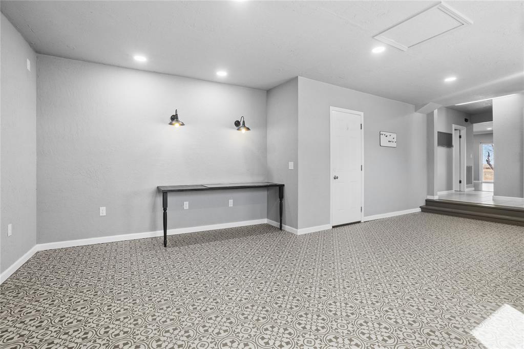 24484 E 990 Road