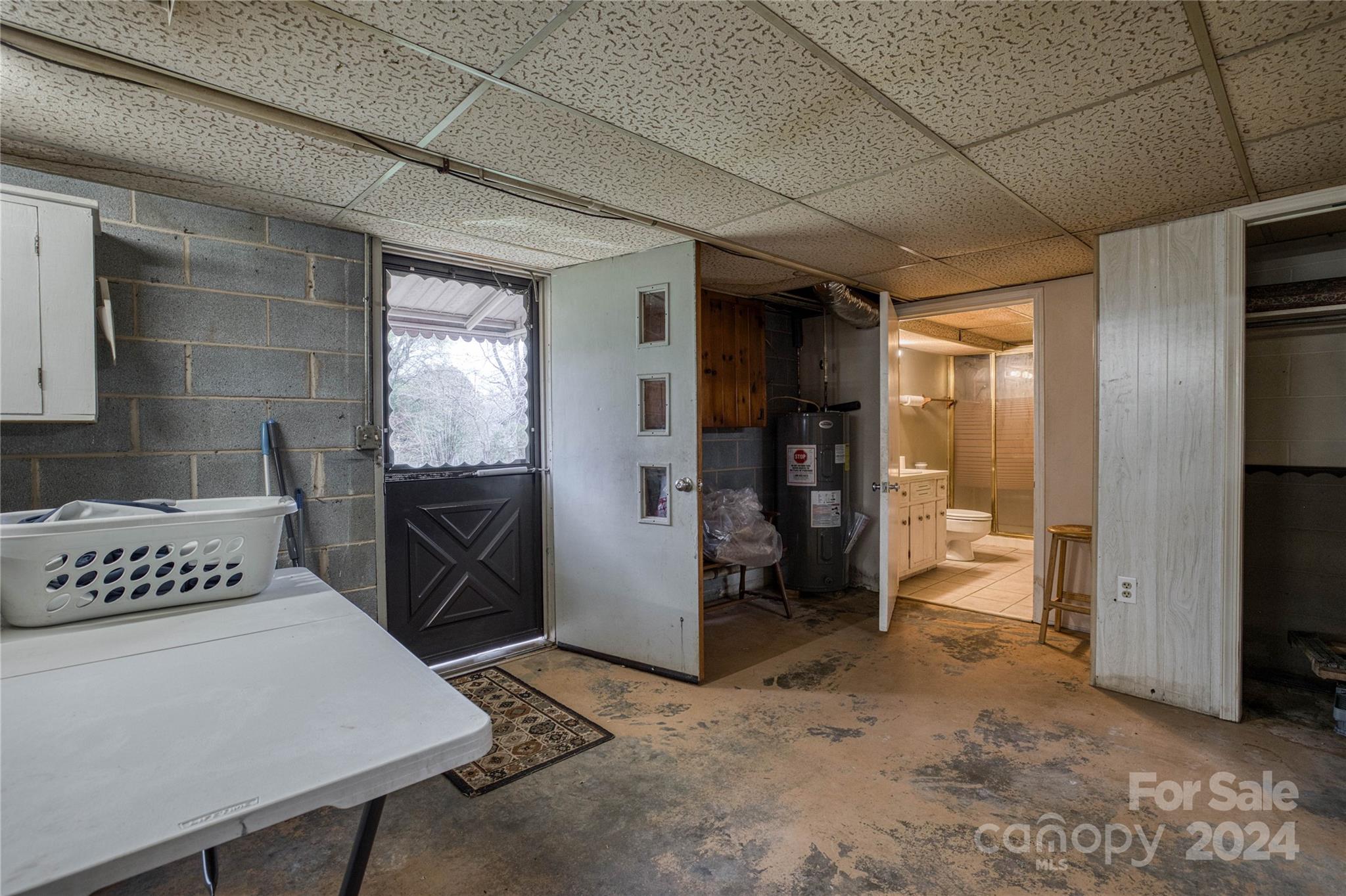 2559 Sweetbriar Circle
