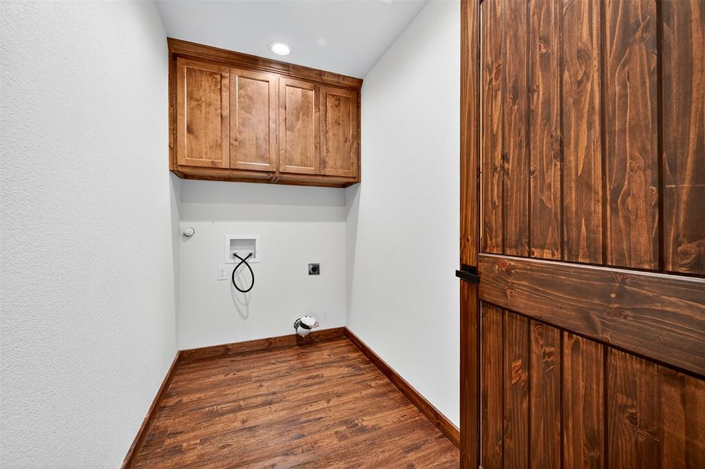 616 E Bells Boulevard