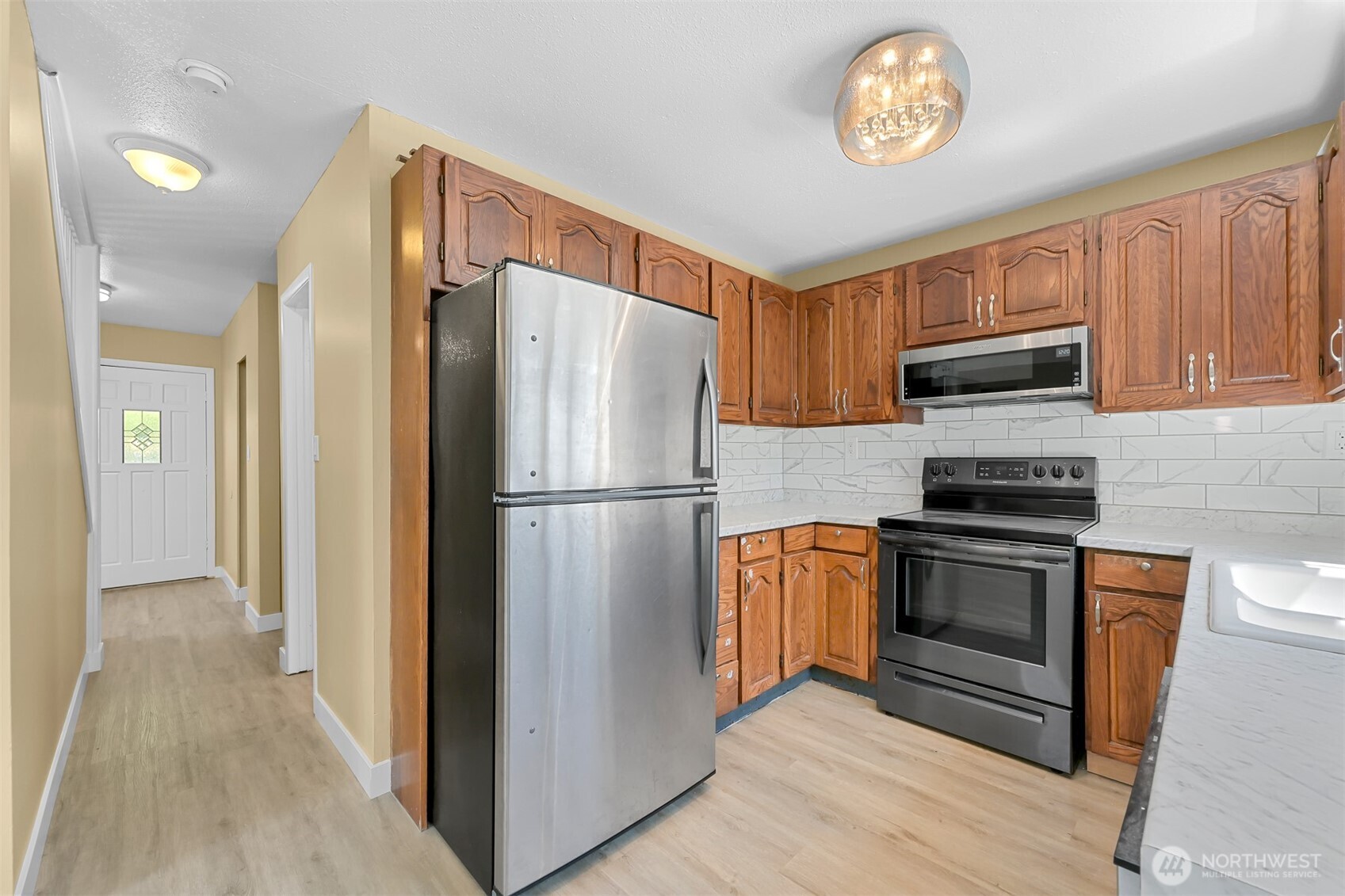 4482 Moresby Way