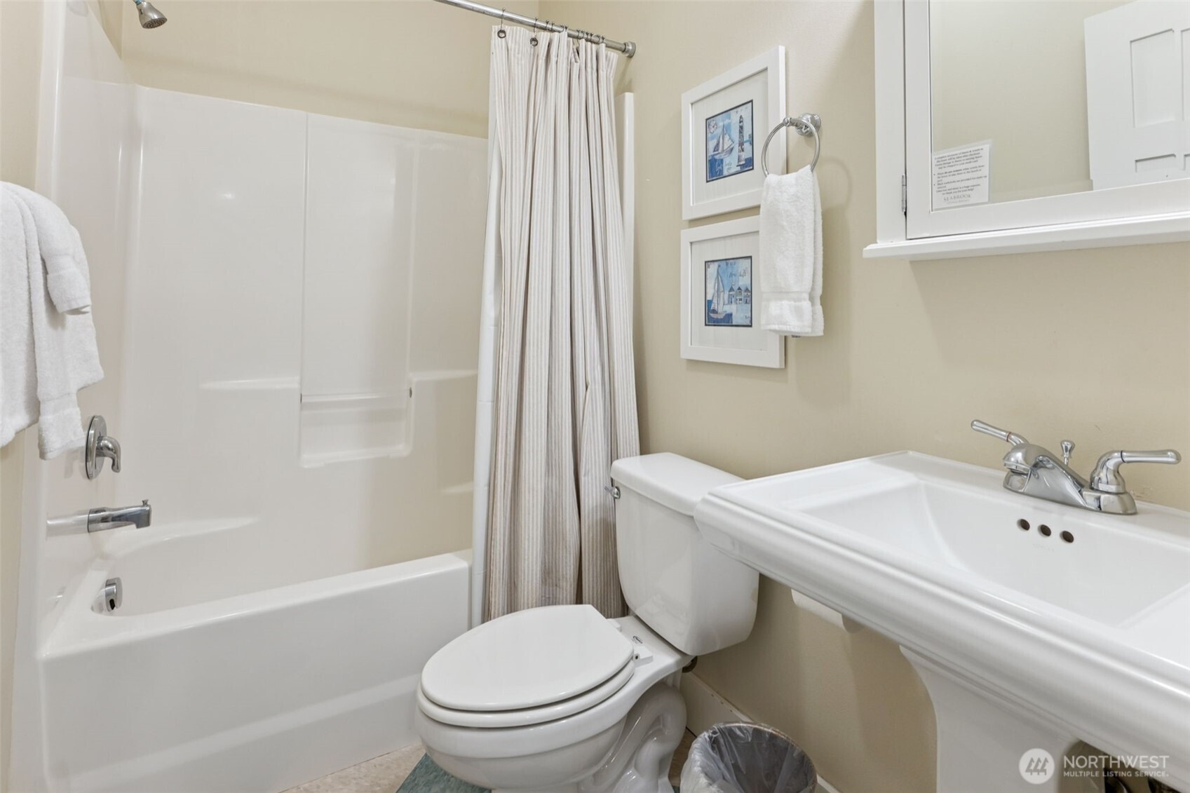 21 N Glen Lane
