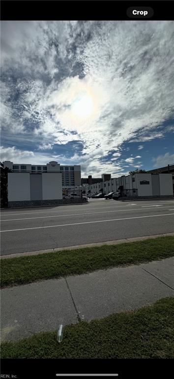 913 Pacific Avenue B, Virginia Beach, VA 