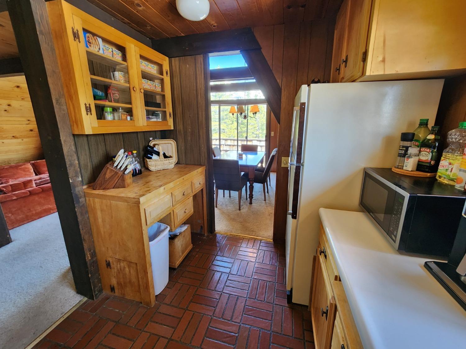 735 Bloods Ridge Road