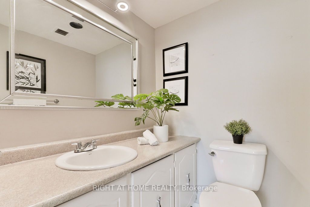 10 Stonehill Crt 1408