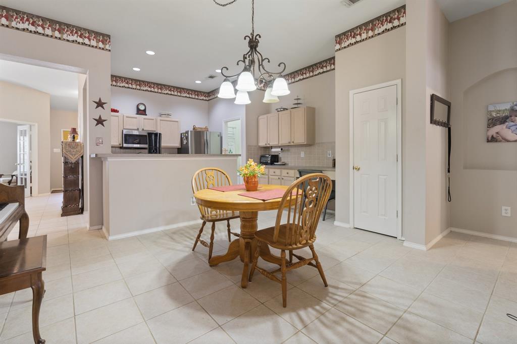 6804 Red Rock Trail