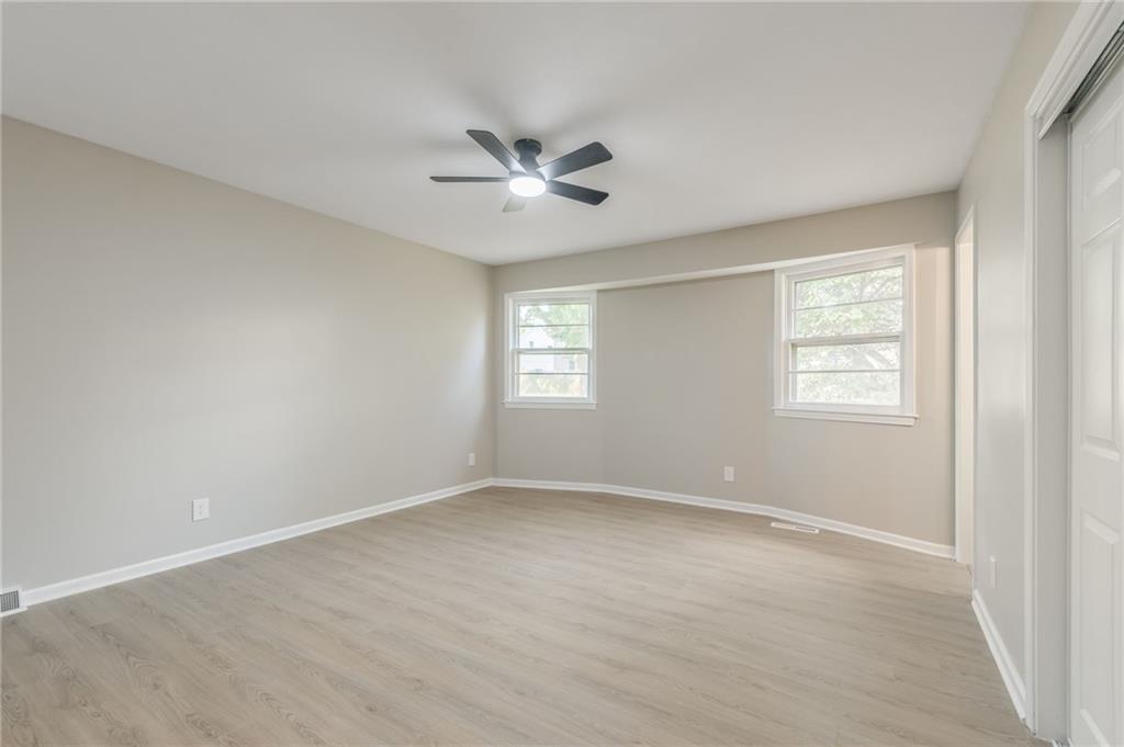 3600 NE 76th Terrace