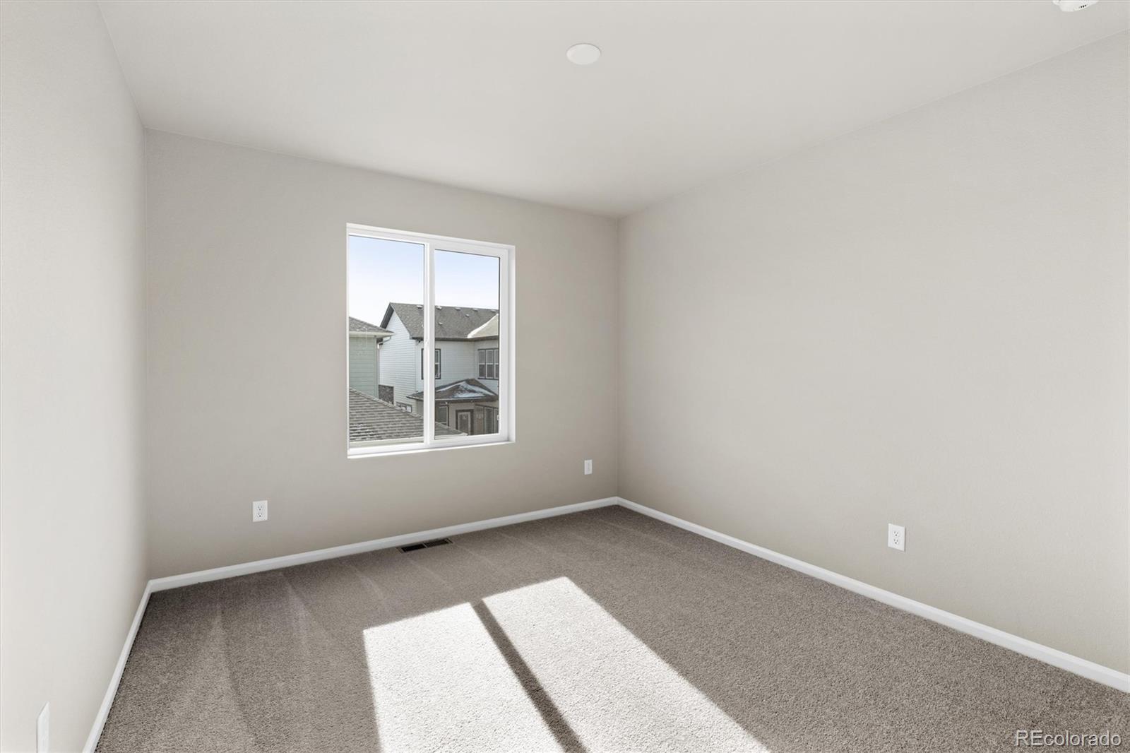 6267 N Nepal Court