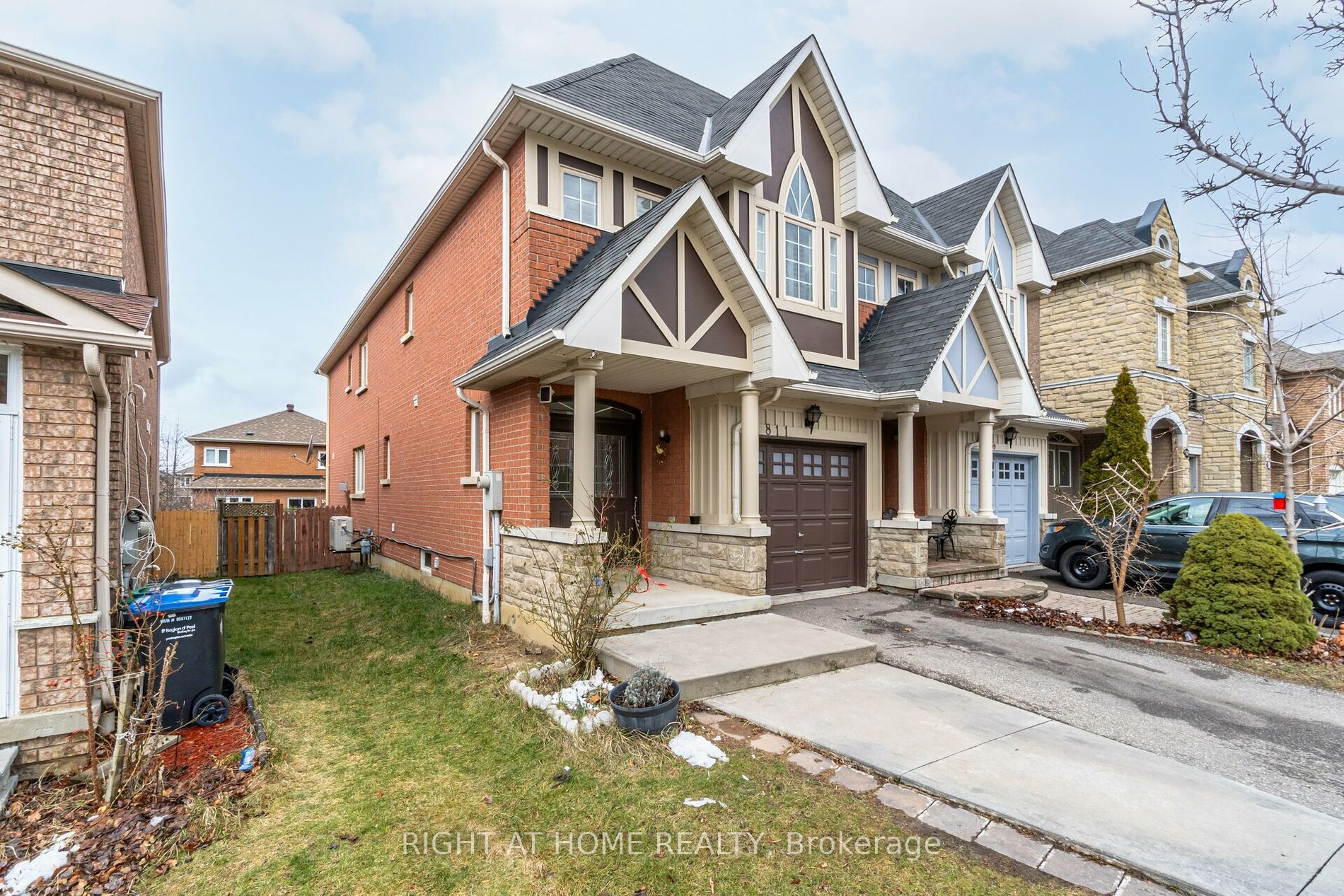 811 Othello Crt