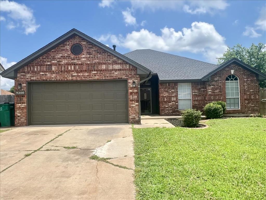 Adorable true 4 bed 2 bath , For Lease- Moore schools. Available now! Pet friendly. 1 year lease. Large living area with built-in's.. split floor plan, separate utility, storm shelter in garage, big backyard with shed.