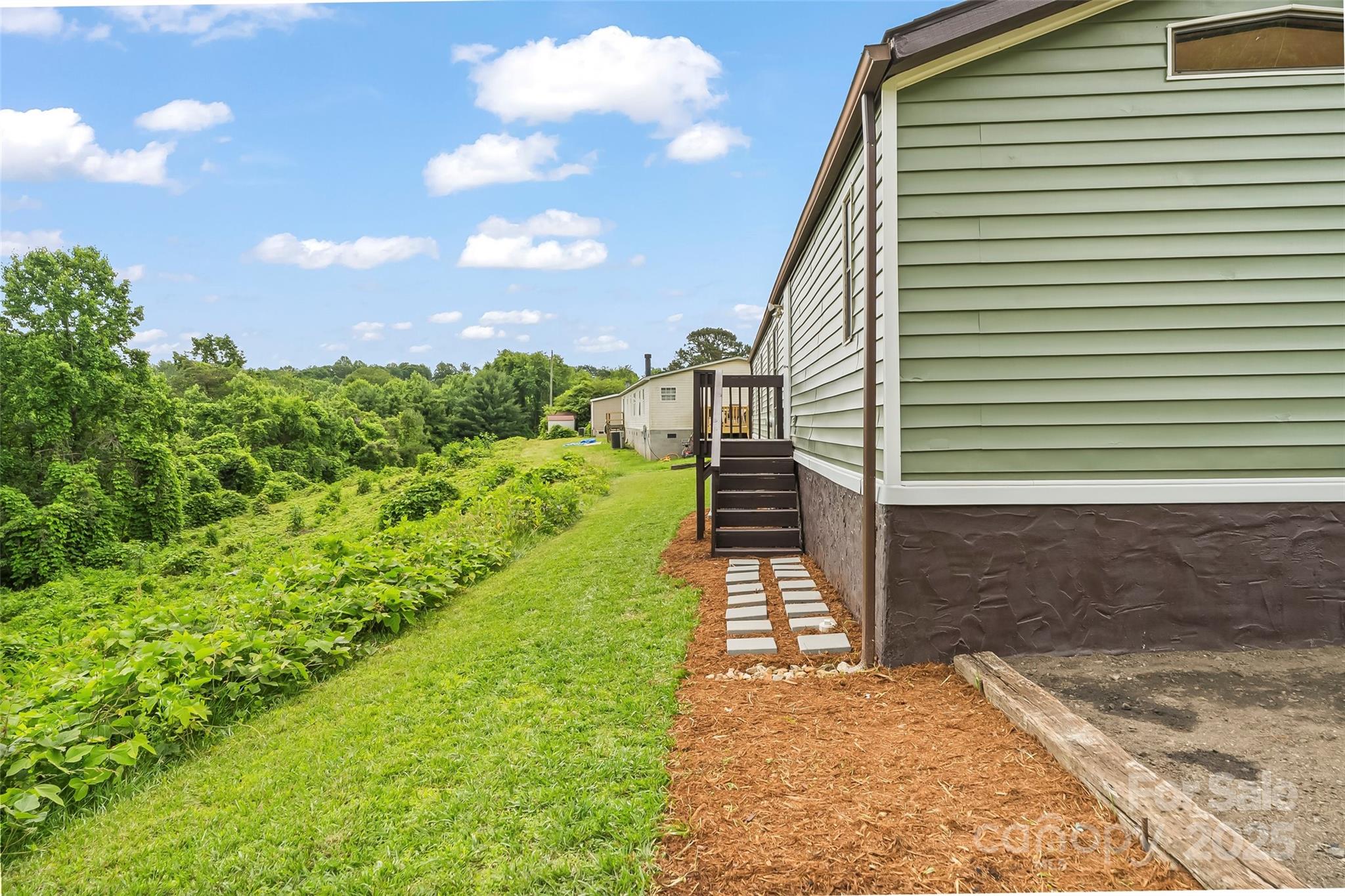 1712 Nc 126 Highway