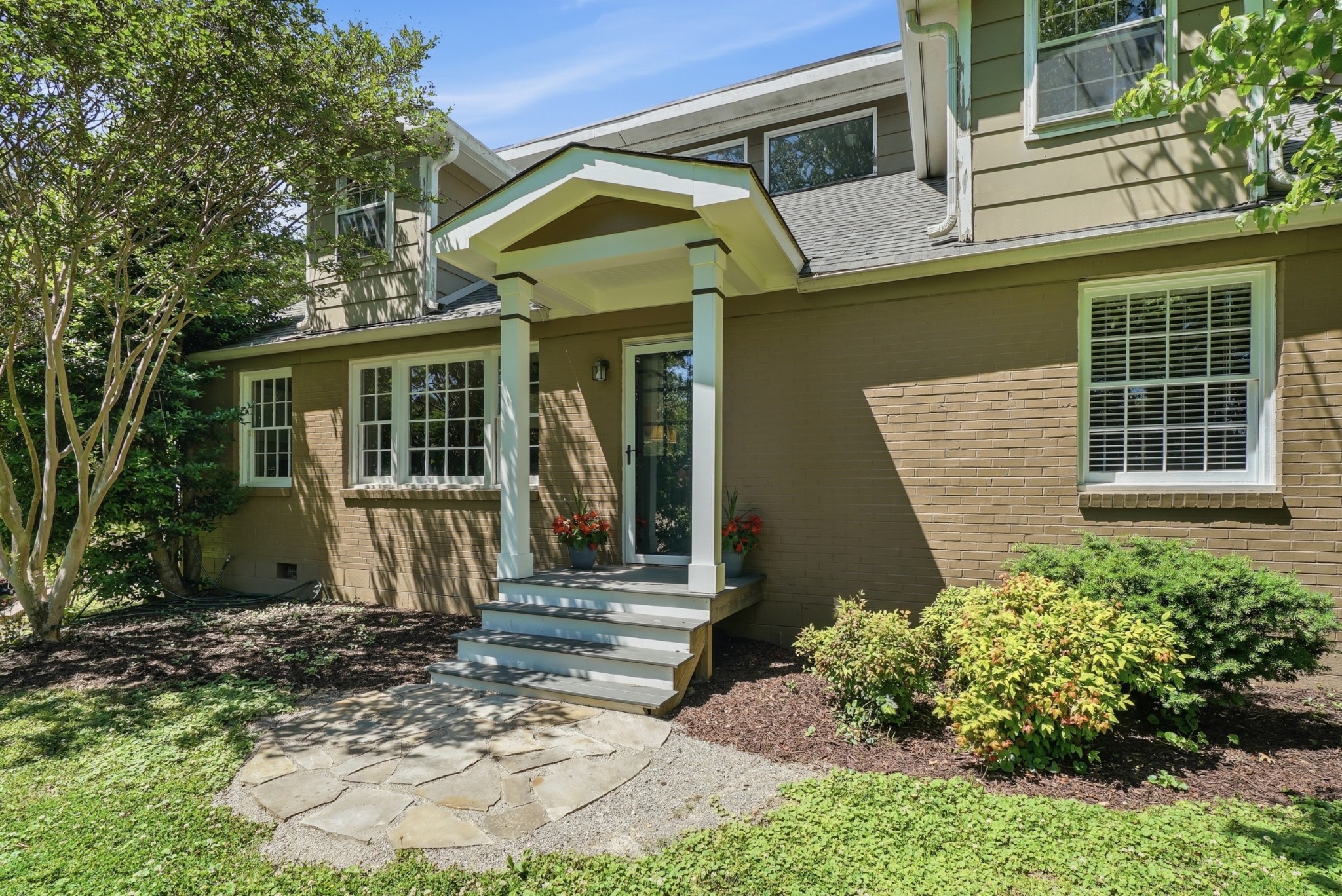 674 Hill Rd — sold June 1, 2026