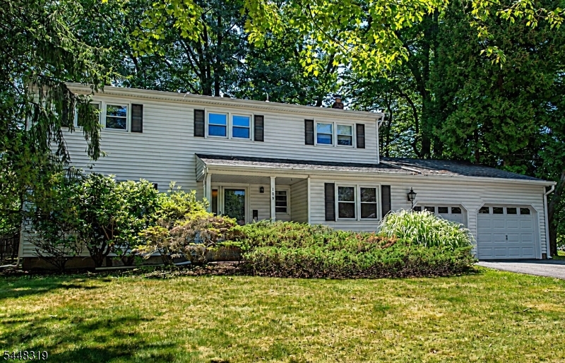 109 Leamoor Dr, Parsippany-Troy Hills Twp., NJ