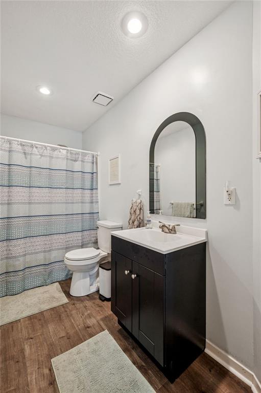 1507 Amesbury Avenue