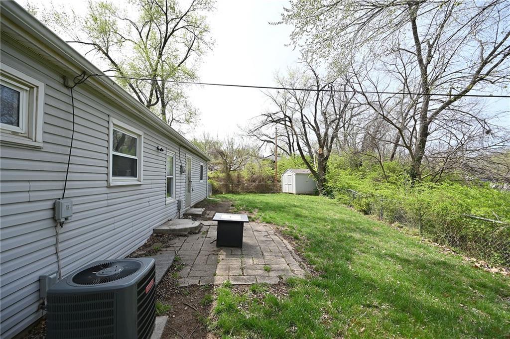 5142 N Corrington Avenue