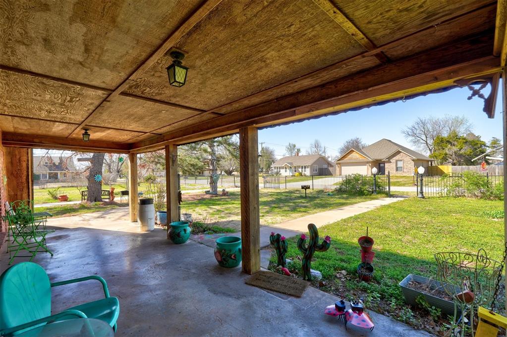 308 W Harper