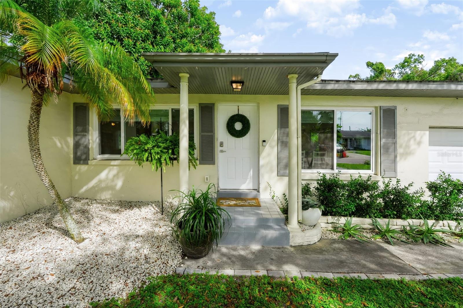 615 Brookside Drive