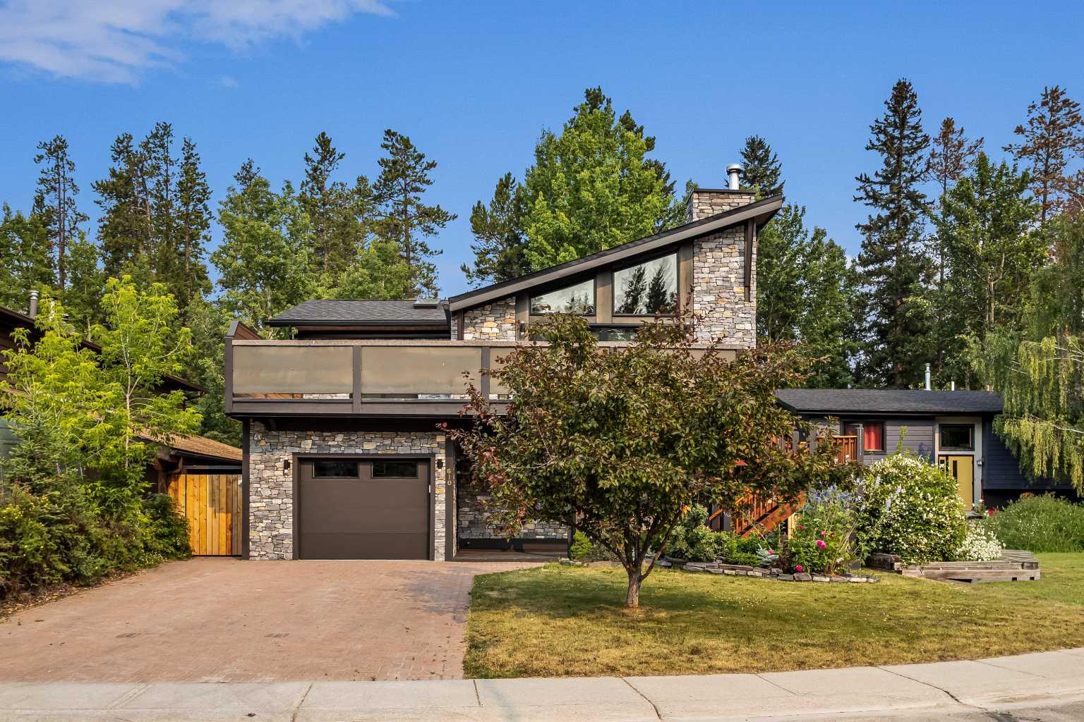 610 Larch Place