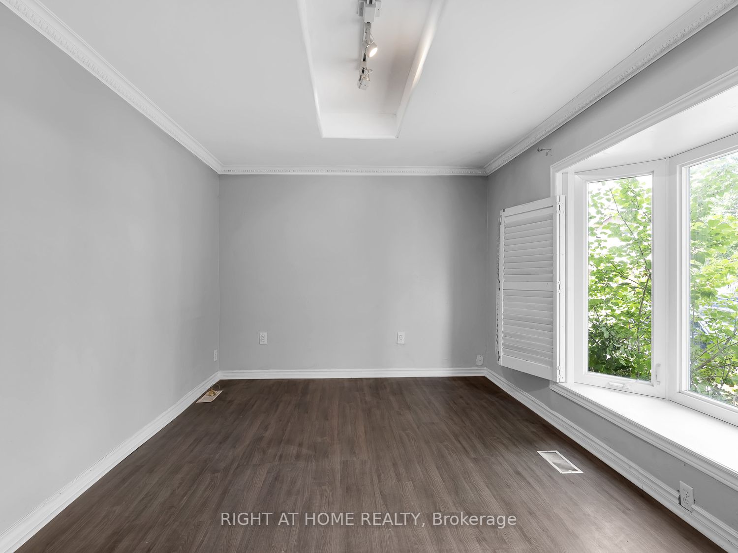 8 Birch Tree Cres
