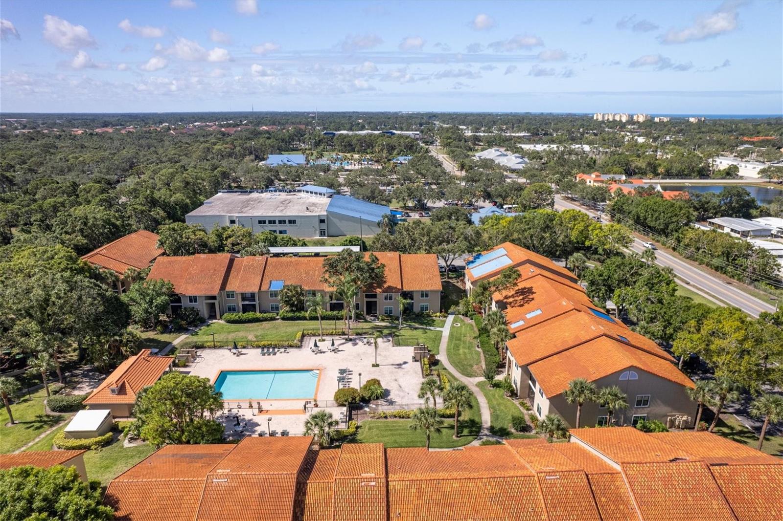 4020 Crockers Lake Boulevard 14