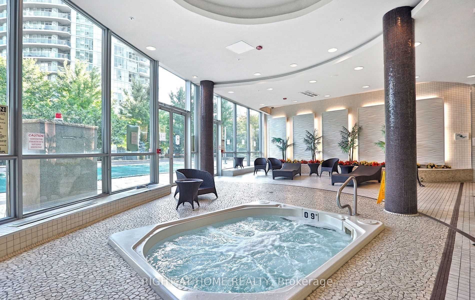 80 Absolute Ave 2706