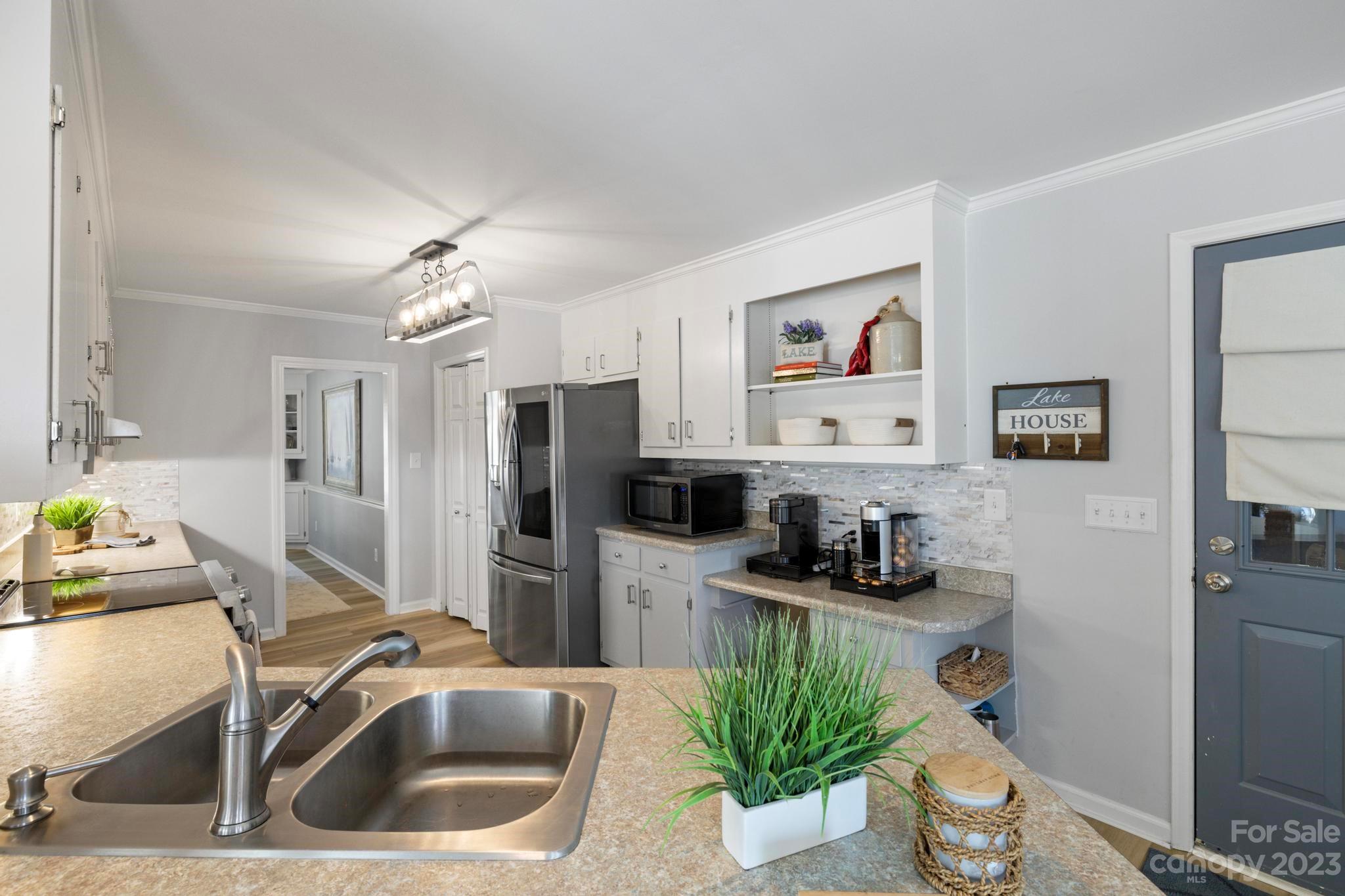 7880 Pine Cove Lane
