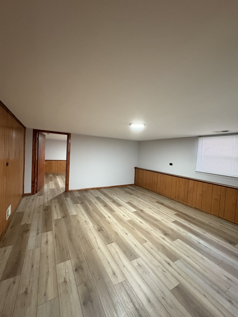 4937 W 85th Place